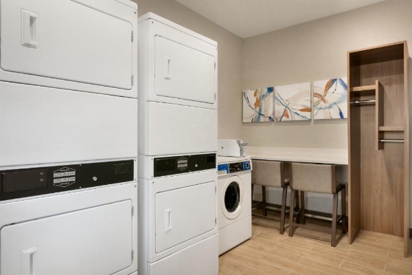 Candlewood Suites Fayetteville Fort Bragg image 16