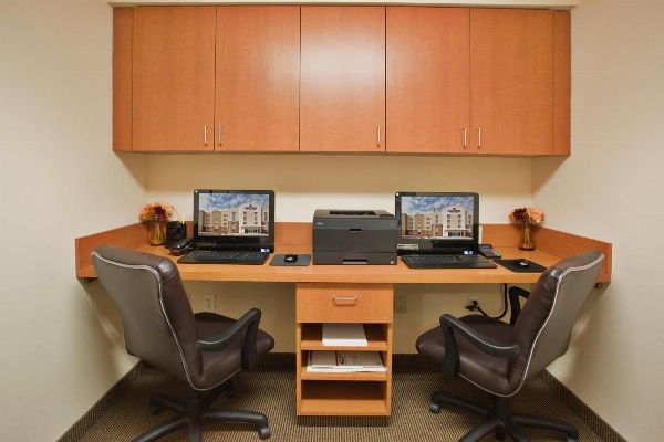 Candlewood Suites Fayetteville Fort Bragg image 5