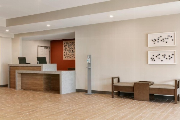 Candlewood Suites Fayetteville Fort Bragg image 9